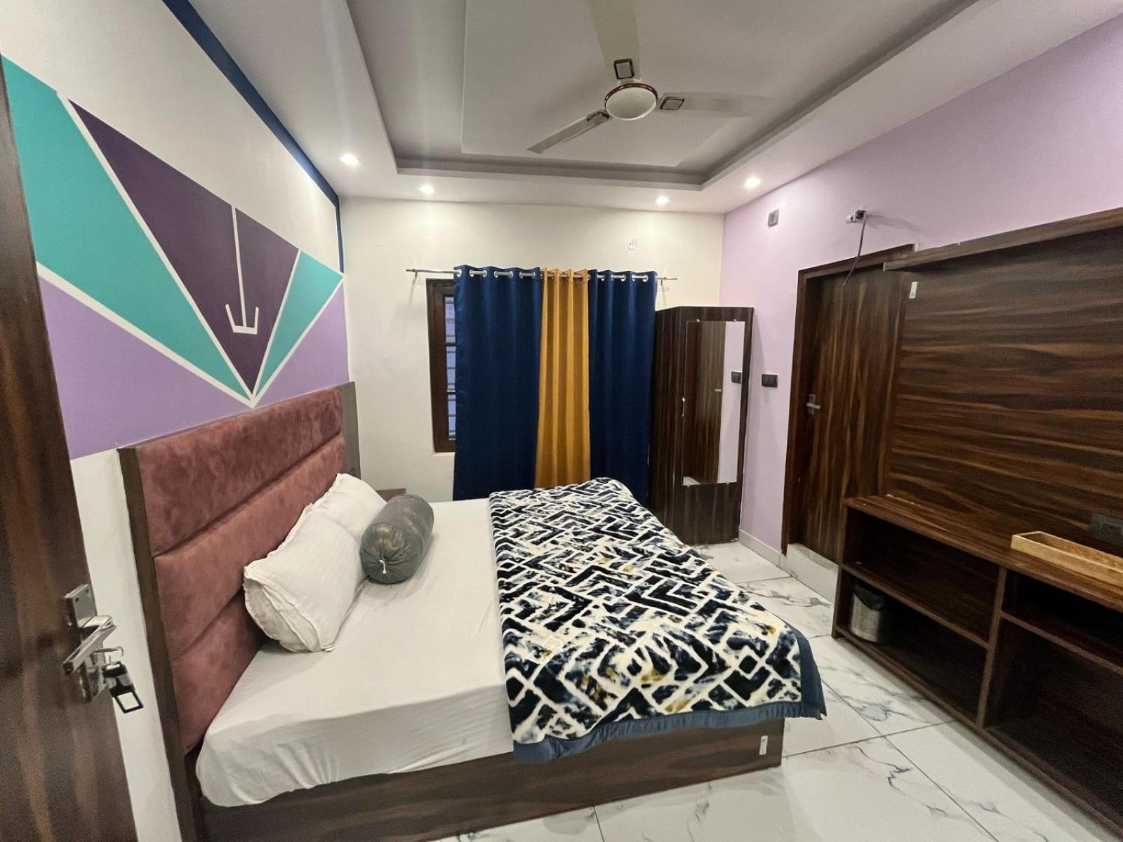 Bonfire Hostels Ришикеш Экстерьер фото